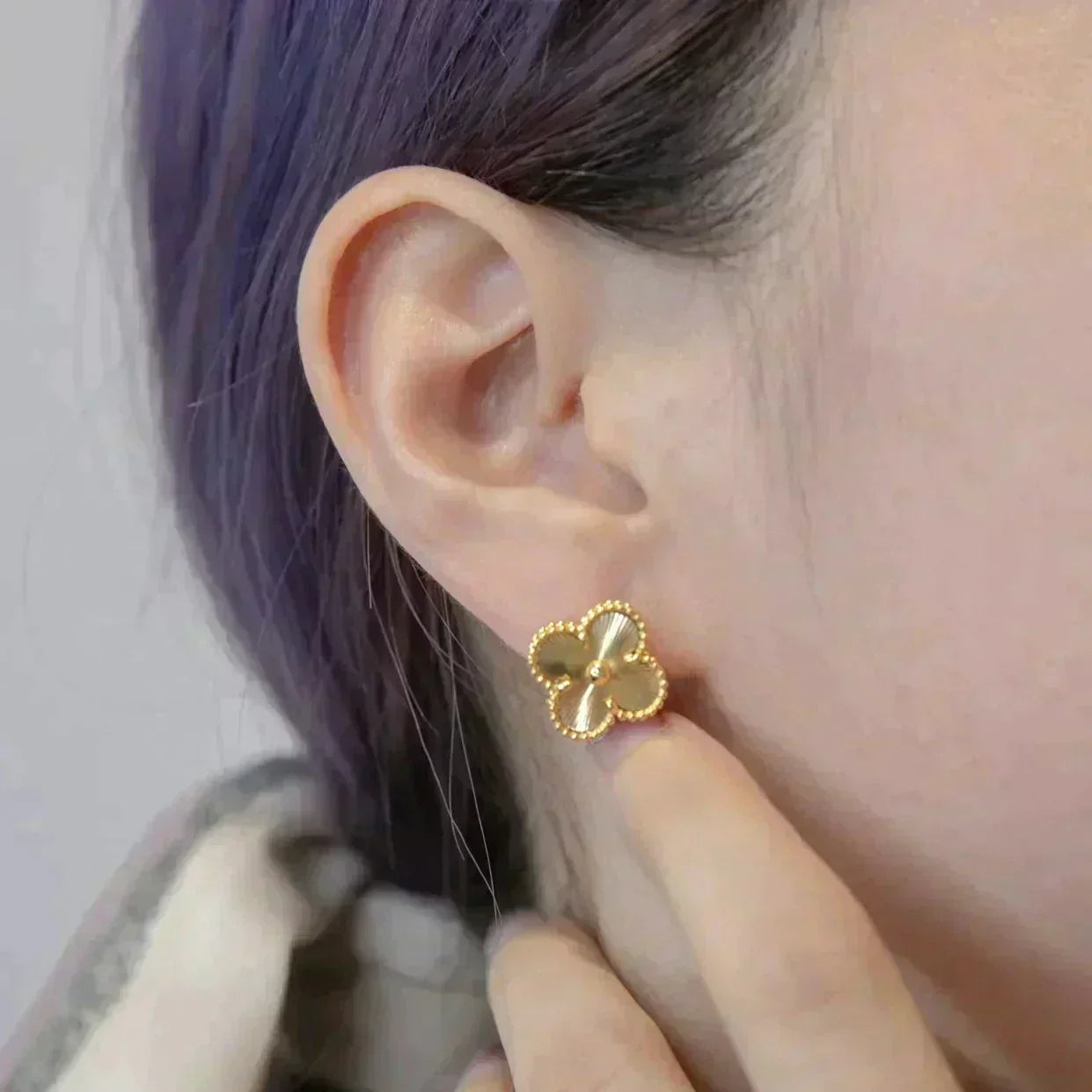 [Spark]CLOVER MEDIUM 1 MOTIFS LASER EARRINGS