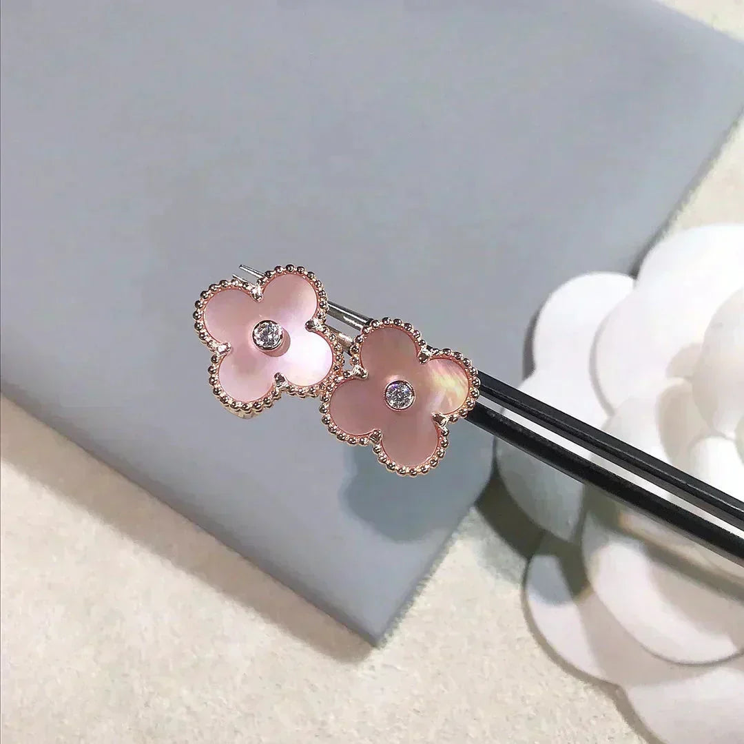 [Spark]CLOVER MEDIUM 1 MOTIFS  PINK MOP DIAMOND EARRINGS