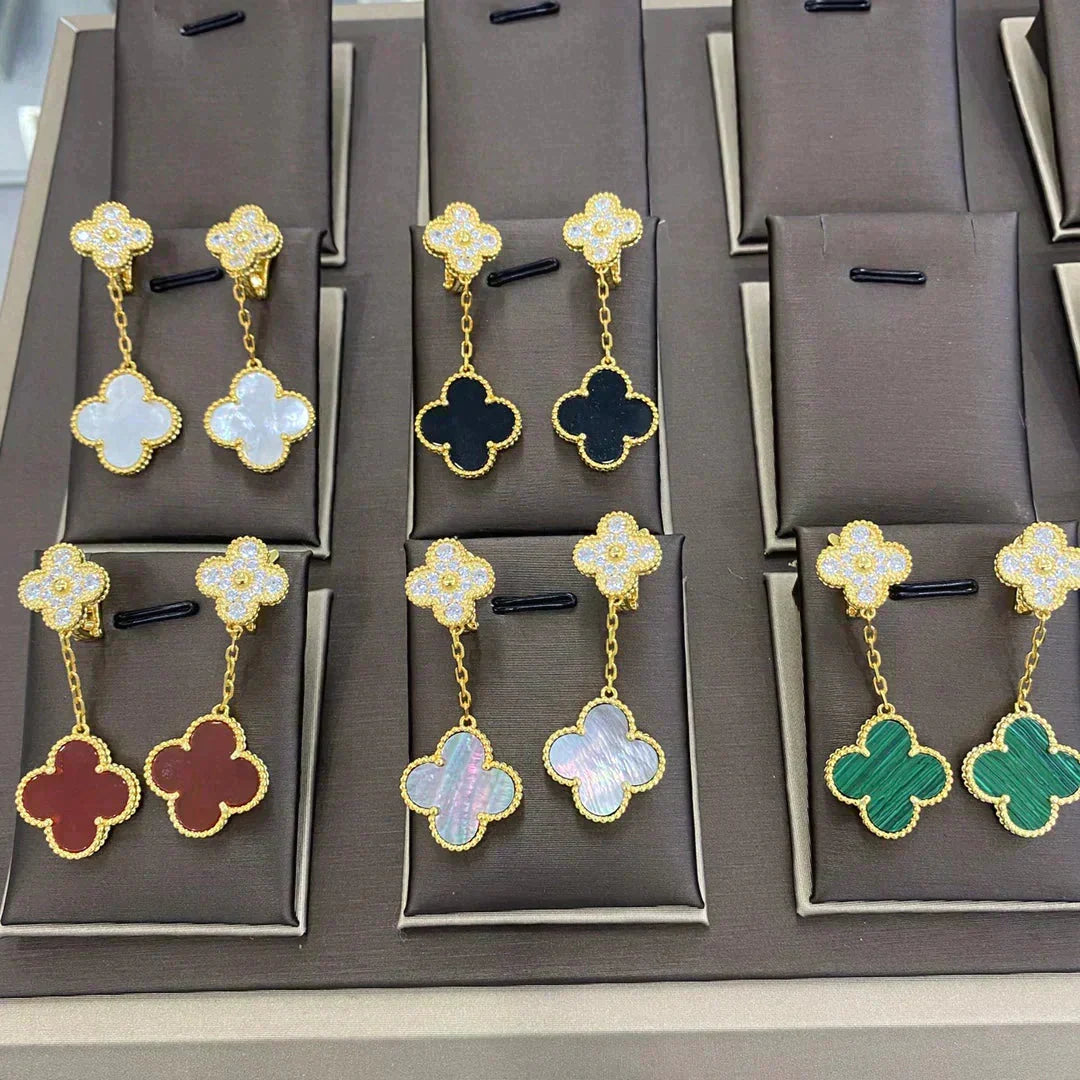 [Spark]CLOVER  2 MOTIFS  DIAMOND  EARRINGS (MULTIPLE CHOICESç´