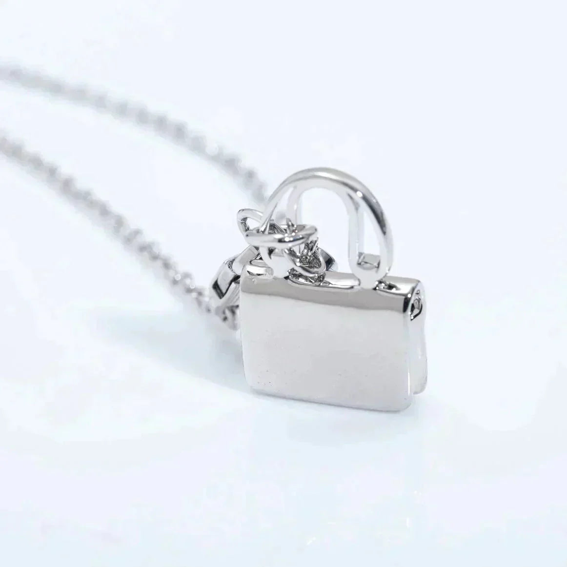 [Spark]AMULETTE PEDANT SILVER NECKLACE