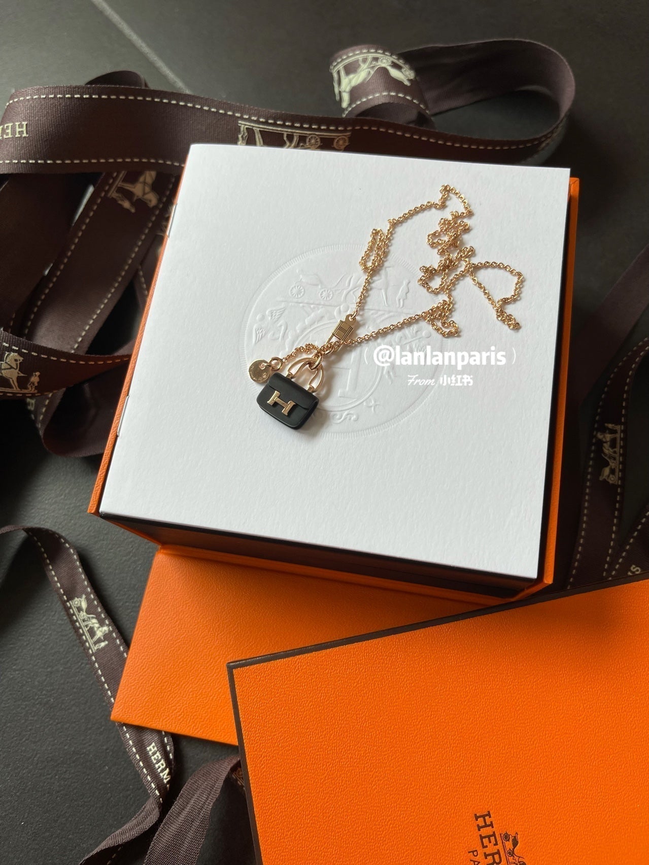 [Spark]CONSTANCE BLACK PEDANT PINK GOLD NECKLACE