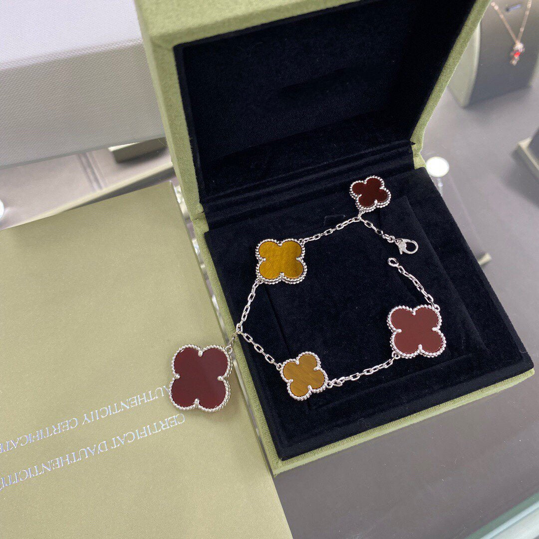 [Spark]CLOVER 5 MOTIFS SIVLER CARNELIAN TIGER EYE BRACELET