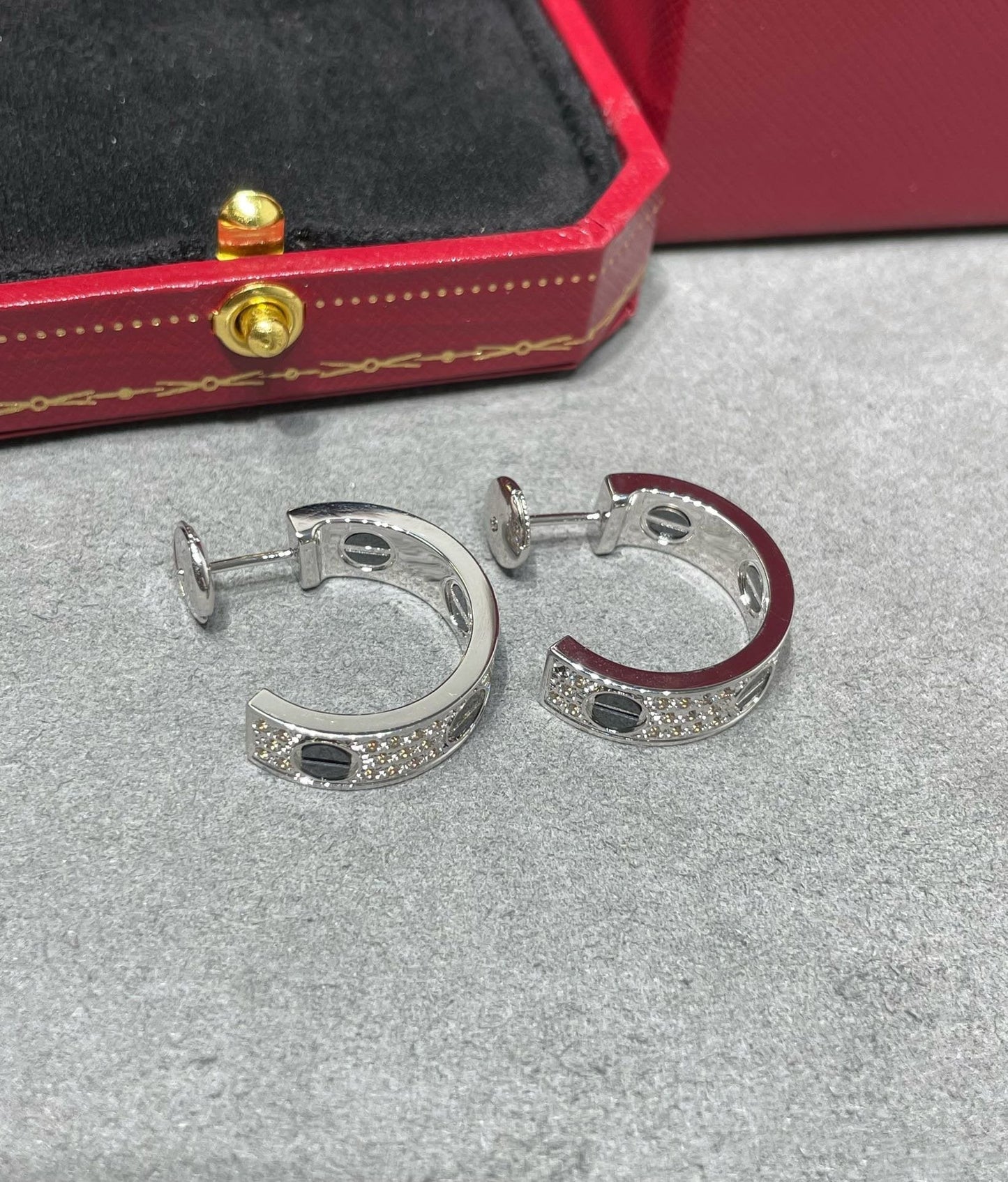 [Spark]LOVE CERAMIC DIAMOND PAVED SILVER EARRINGS