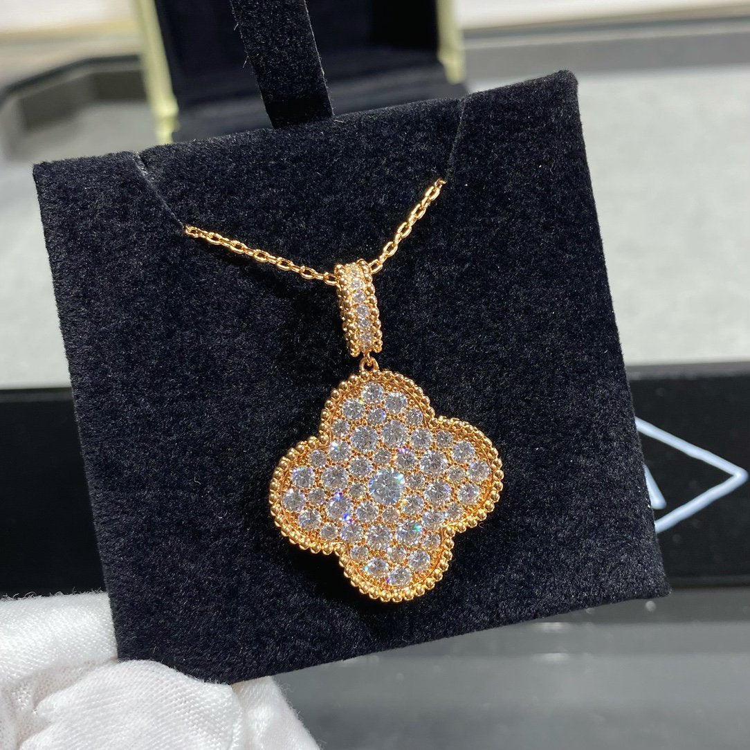 [Spark]CLOVER 25MM LARGE PEDANT DIAMOND PAVED LONG NECKLACE