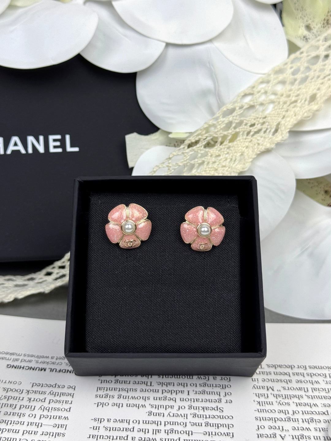 [Spark]26C Pink Camellia Pearl Enamel Stud Earrings