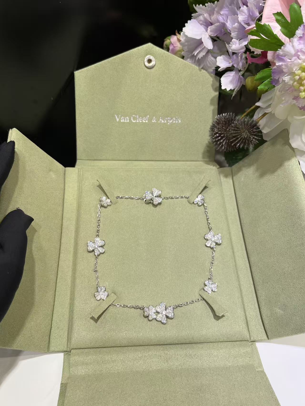 [Spark Jewelry]CLOVER 10 MOTIFS  FULL DIAMOND NECKLACE
