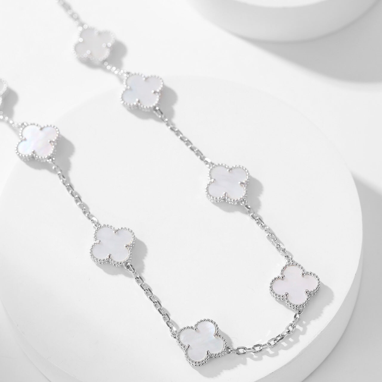 [Spark]CLOVER 10 MOTIFS WHITE MOTHER OF PEARL NECKLACE