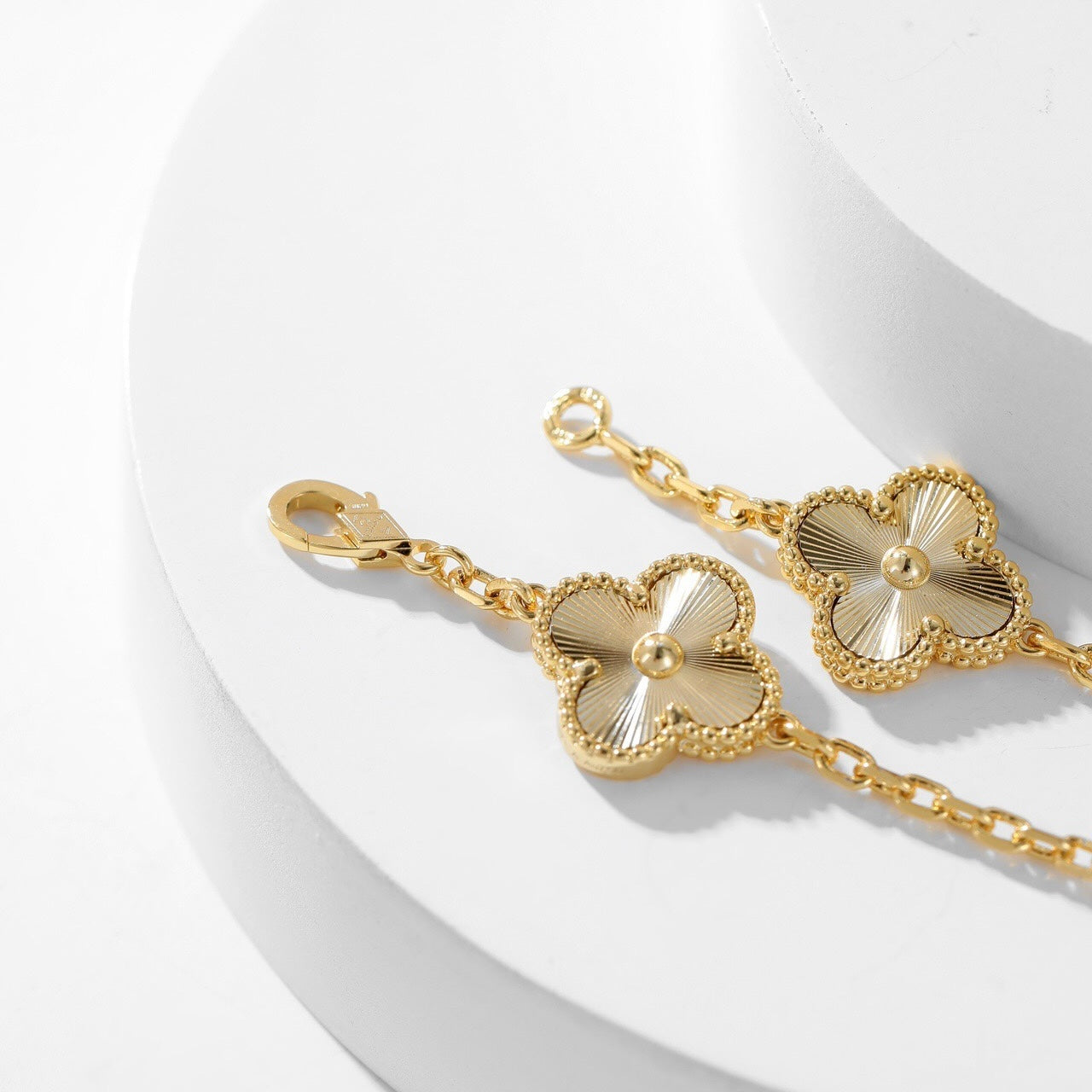 [Spark]CLOVER 10 MOTIFS LASER NECKLACE