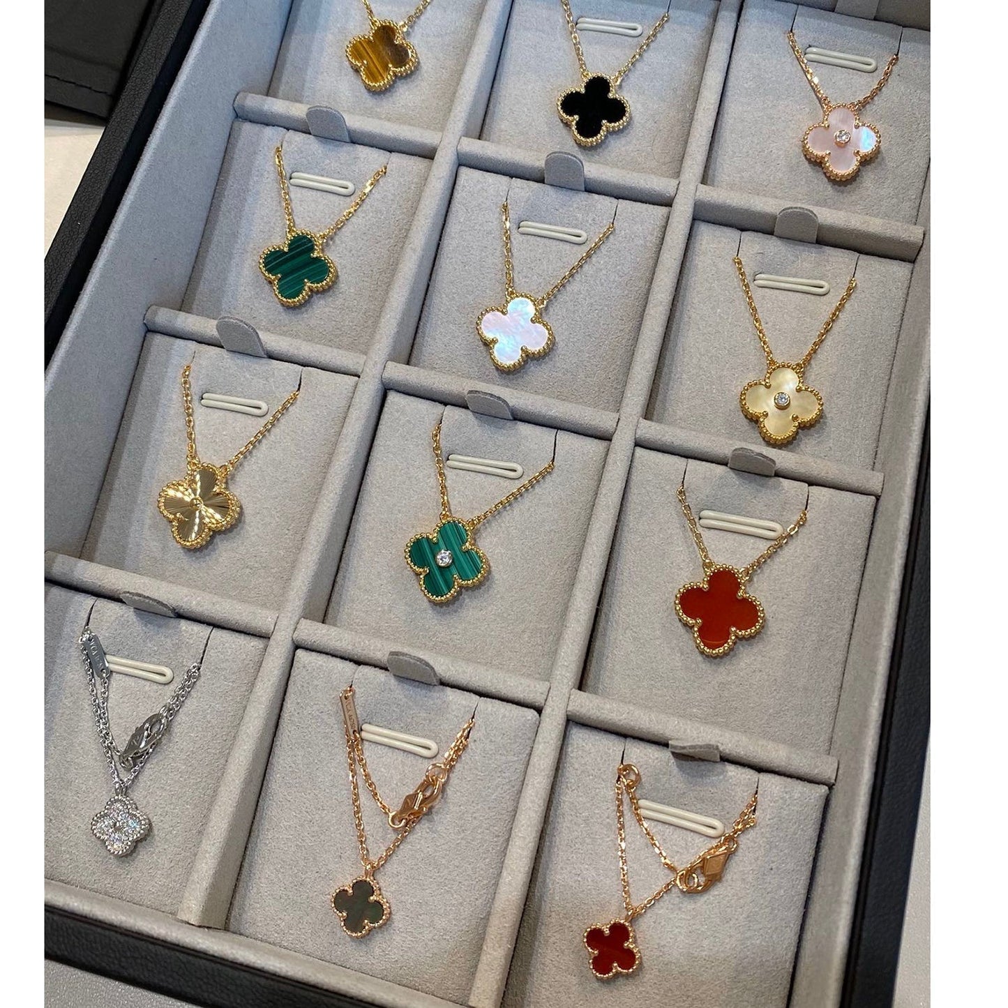 [Spark]CLOVER 15MM LASER NECKLACE