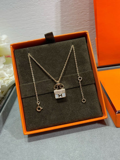 [Spark]H CIRCE MOISSANITE PENDANT NECKLACE GOLD