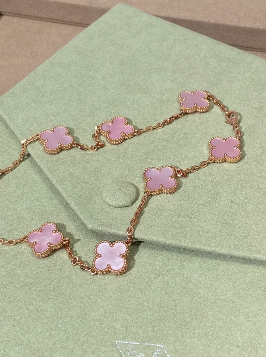 [Spark Jewellery] Pink Necklace with Ten Clover Designs