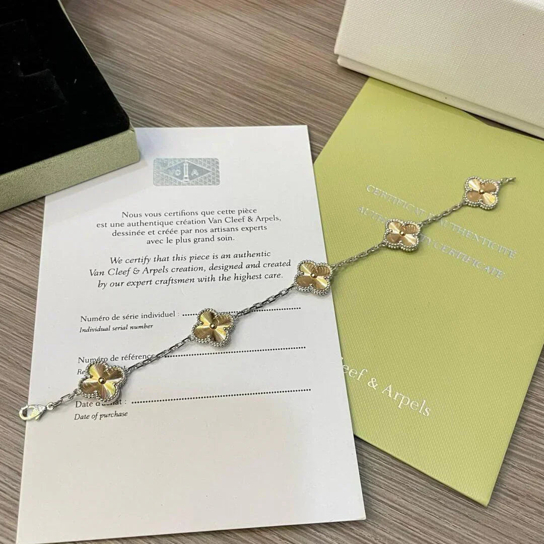 [Spark] CLOVER 5 MOTIF LASER BRACELET COLLECTION
