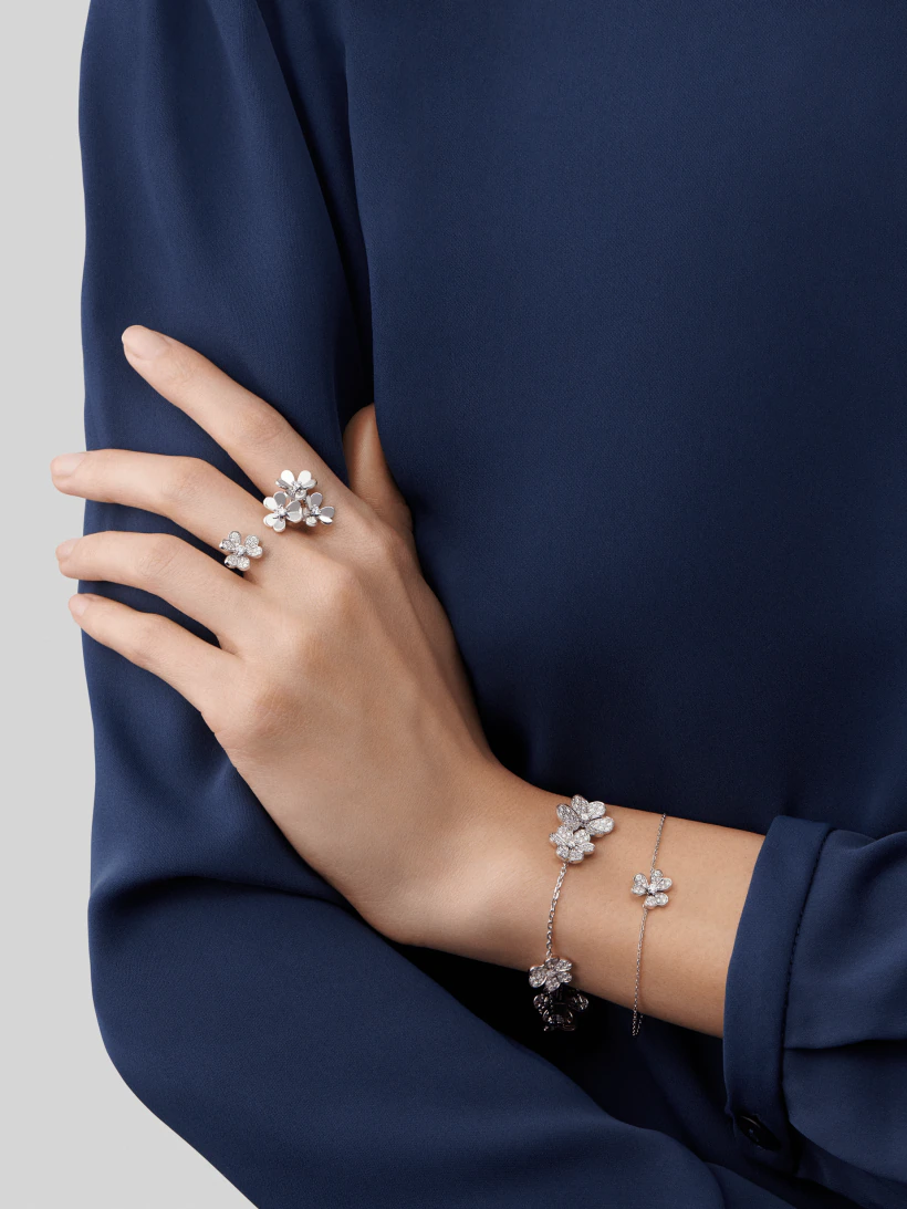 [Spark]FRIVOLE SILVER FLOWER DIAMOND BRACELET