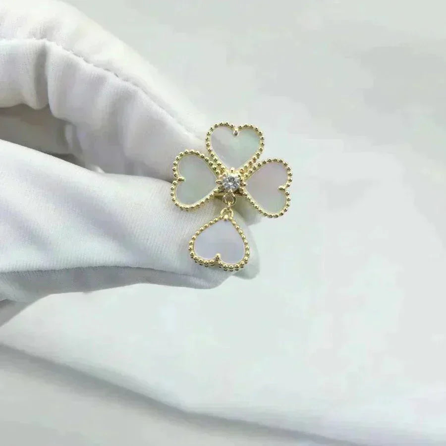 [Spark]SWEET CLOVER WHITE MOP RING